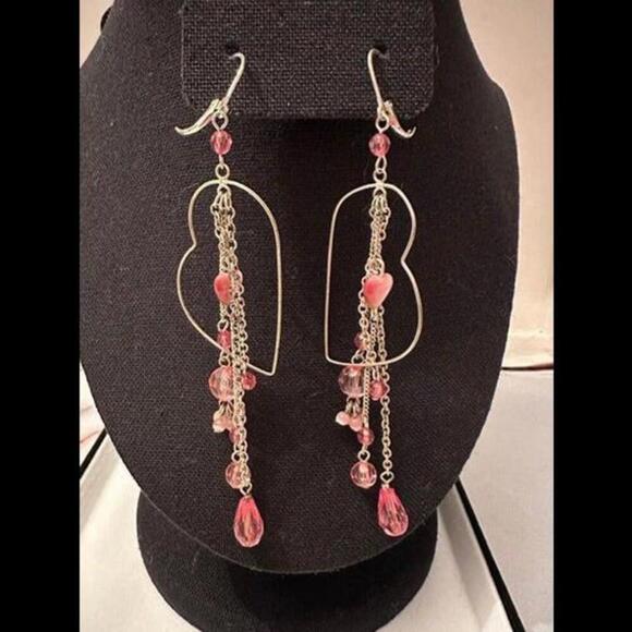Jewelry - Embrace Elegance with Pink Dangling Heart Earrings!